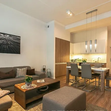 Apartamenty4you - Atlantic Apartman